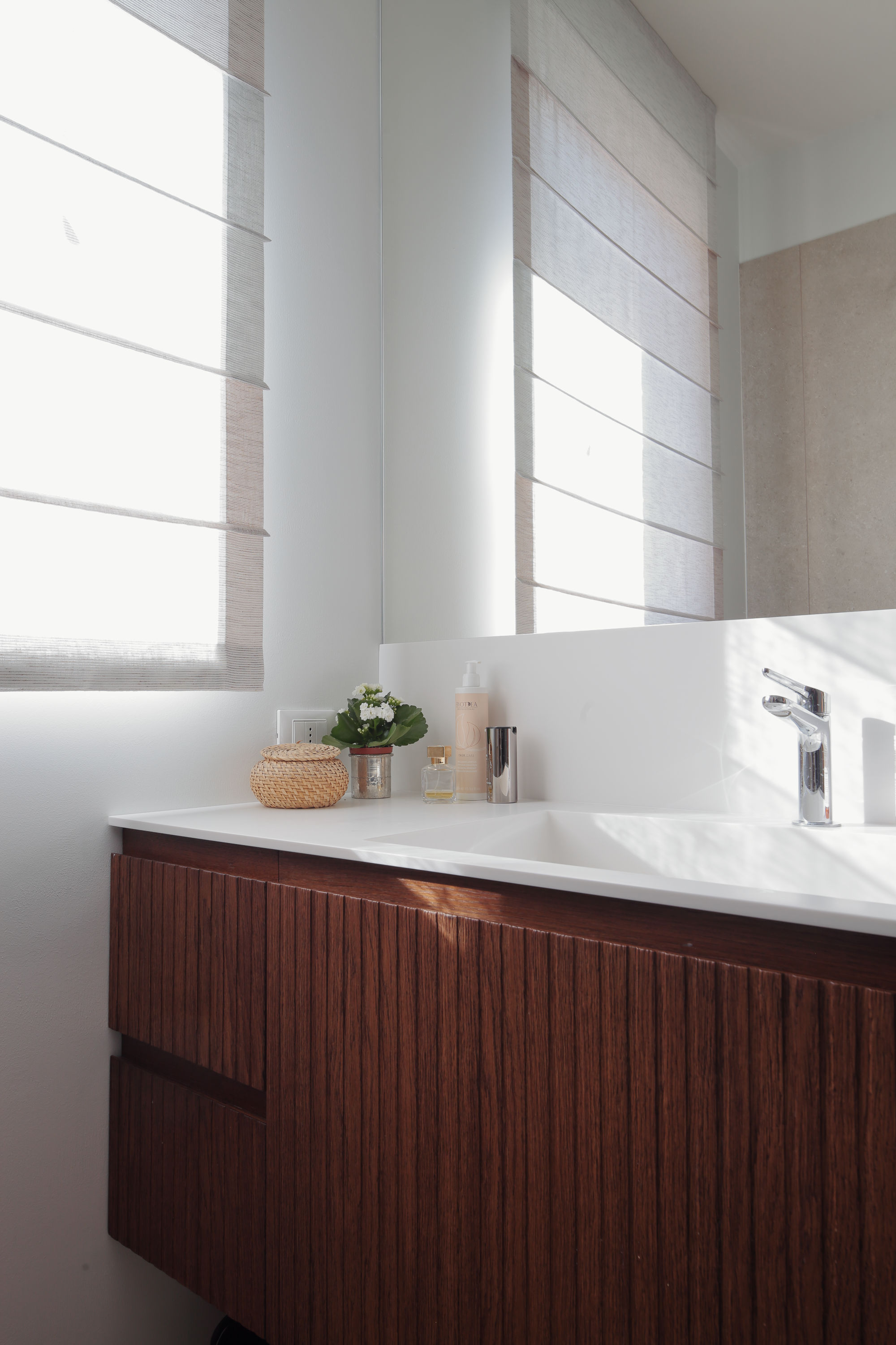 Casa EA, mobile bagno su misura Deodara